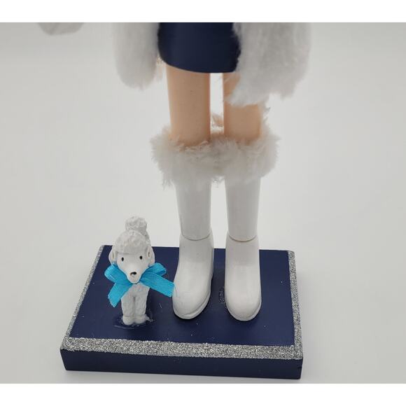 Marshalls Nutcracker Shopping Girl Christmas Figurine with Dog Sydney 2024 - Picture 2 of 16